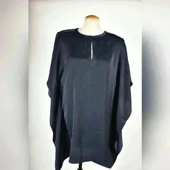 BCBGMaxAzria Tops - BCBGMAXAZRIA Navy Blue Satin Polyester Summer  Flowy Kaftan Dress Small 2/4